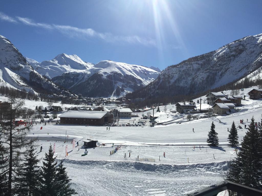 White Paradise Val-d'Isère Room photo